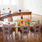 1024px-Kindergarden_in_the_new_Scientist_Complex_in_Pyongyang_(13012700405)